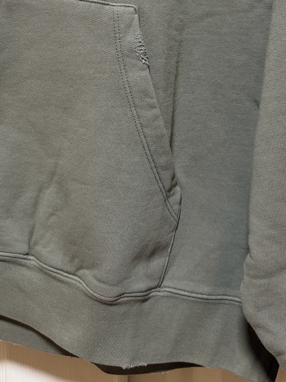 💗NWT Anine Bing Harvey Hooded Sweatshirt in Olive Size - Size Large - Picture 6 of 11